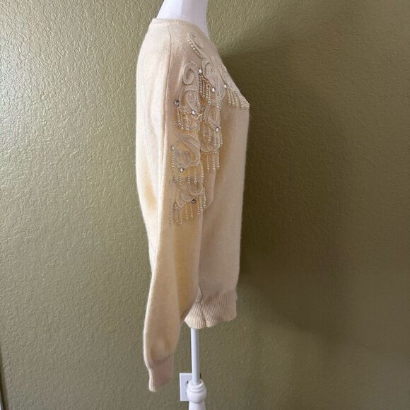 Vivien Forest Size S Beaded Pearl Embroidered Sweater Cream Coquette Grannycore - Picture 5 of 10